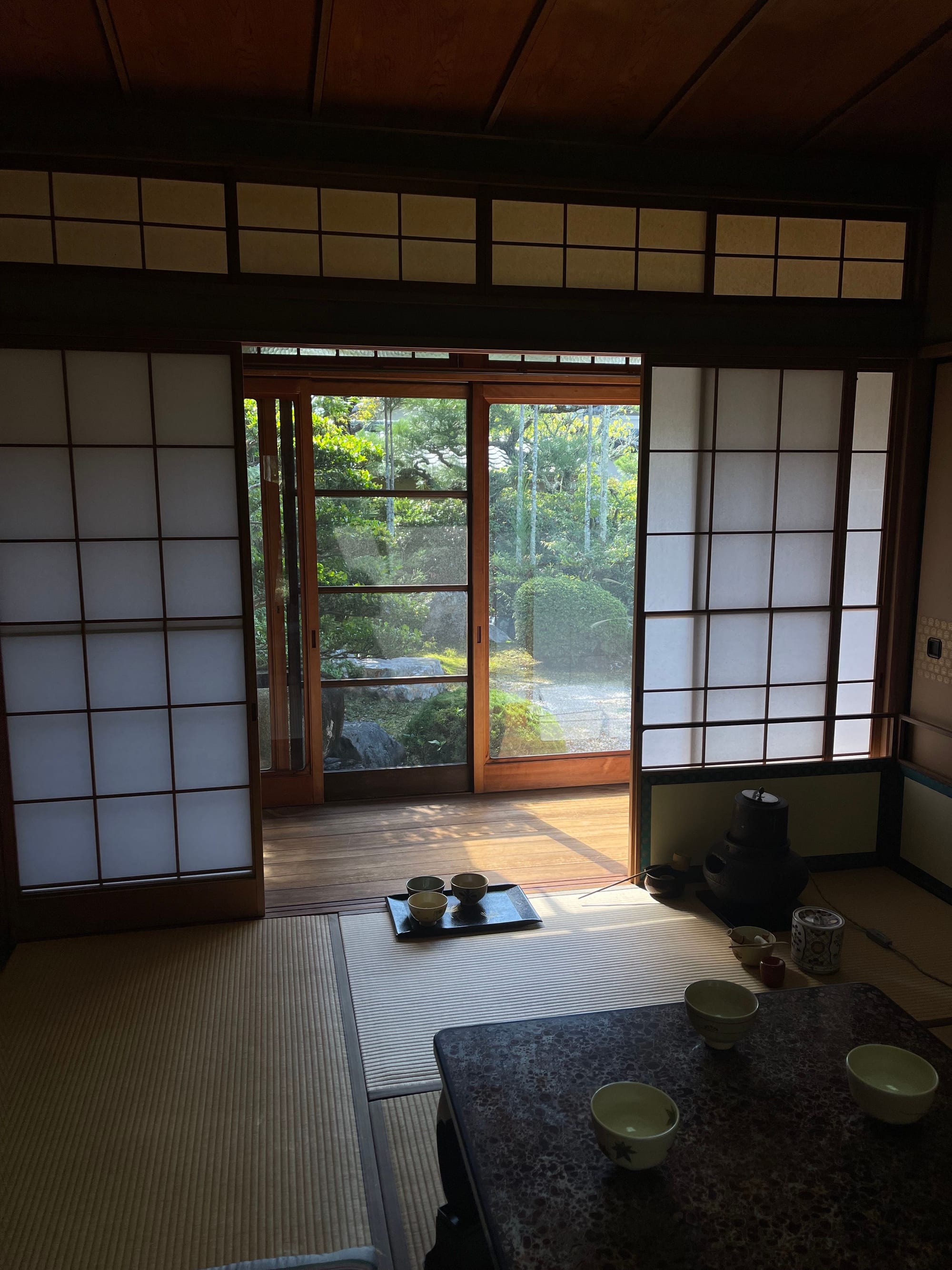庭に面した座敷